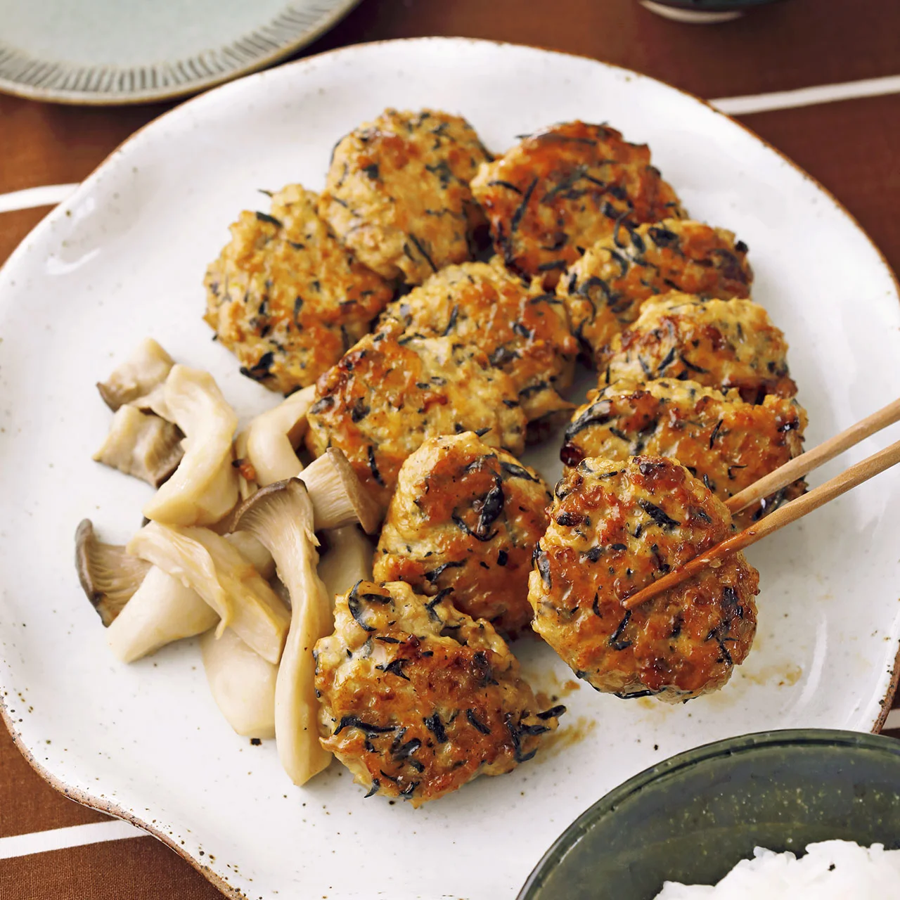 ひじきつくねの甘辛焼き