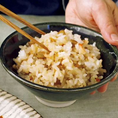 ごぼうと桜えびの混ぜご飯