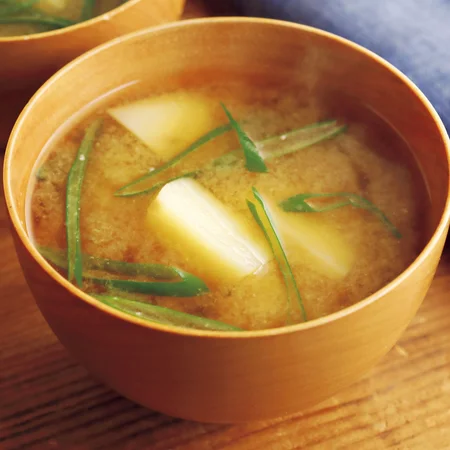 新じゃがのみそ汁