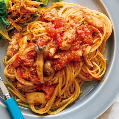 さばときのこのトマトパスタ