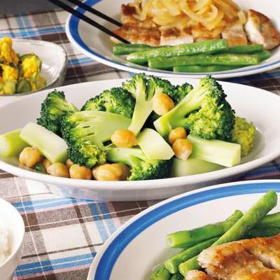 ブロッコリーと豆のエチュベ