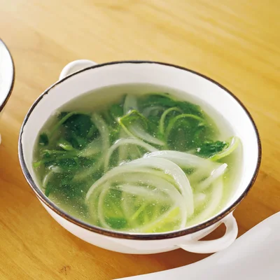 ゆで汁で豆苗のスープ