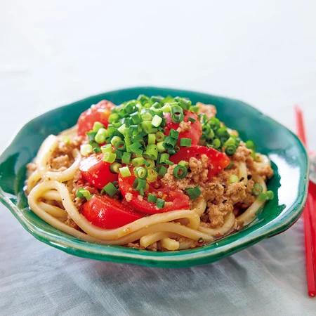 トマト麻婆うどん