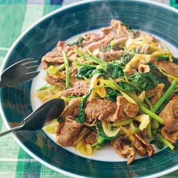 「牛肉とモロヘイヤのカレーオイスター炒め」の献立