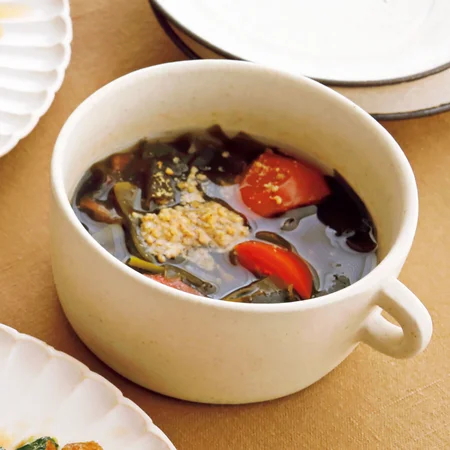 トマトとわかめのスープ