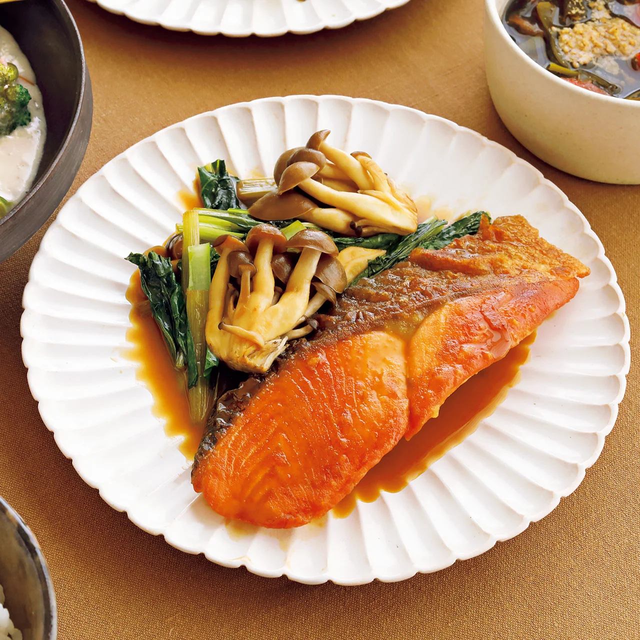 鮭の黒酢ステーキ