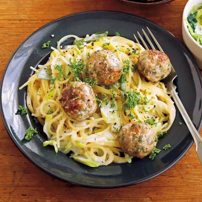 「ミートボールクリームパスタ」の献立