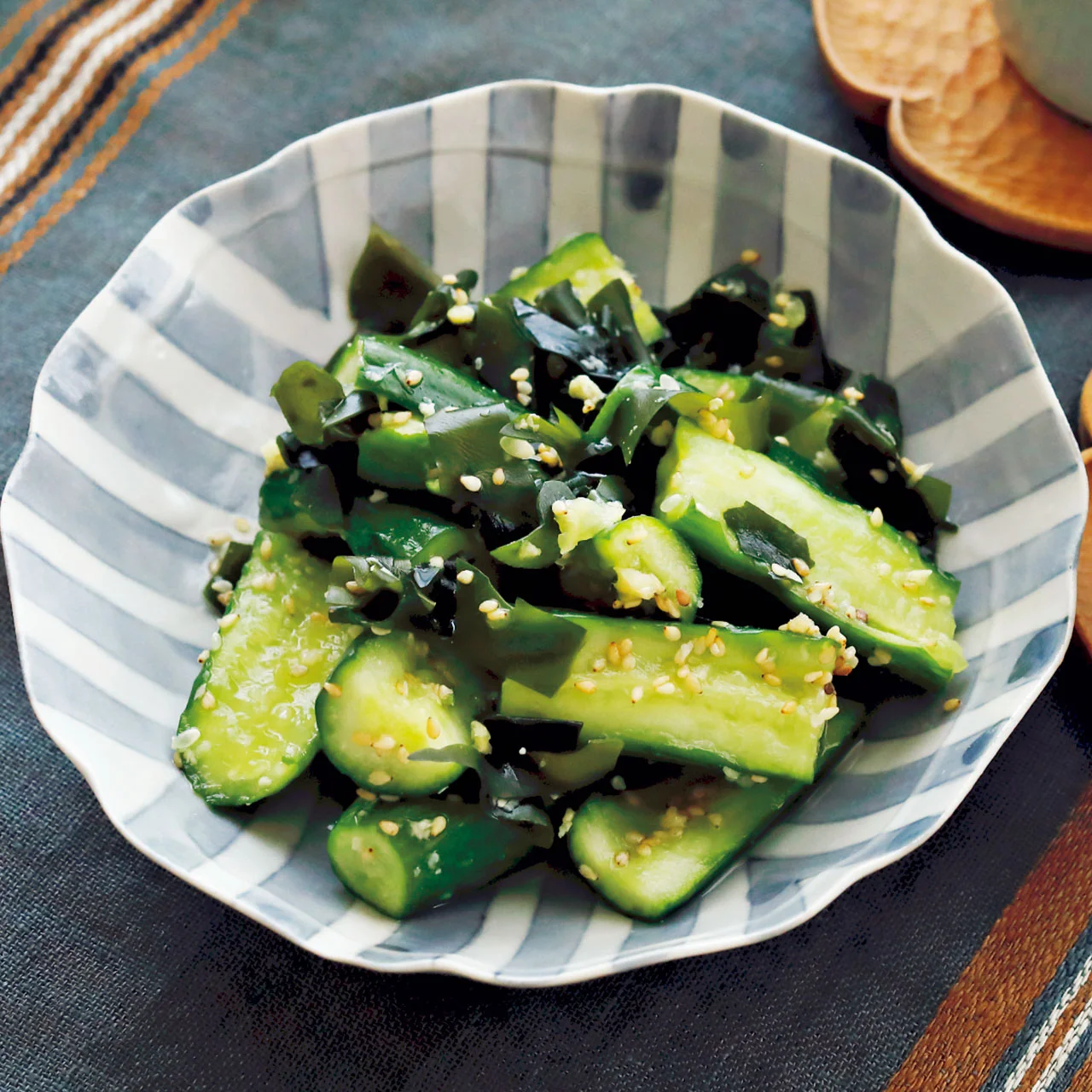 きゅうりのごま塩漬け
