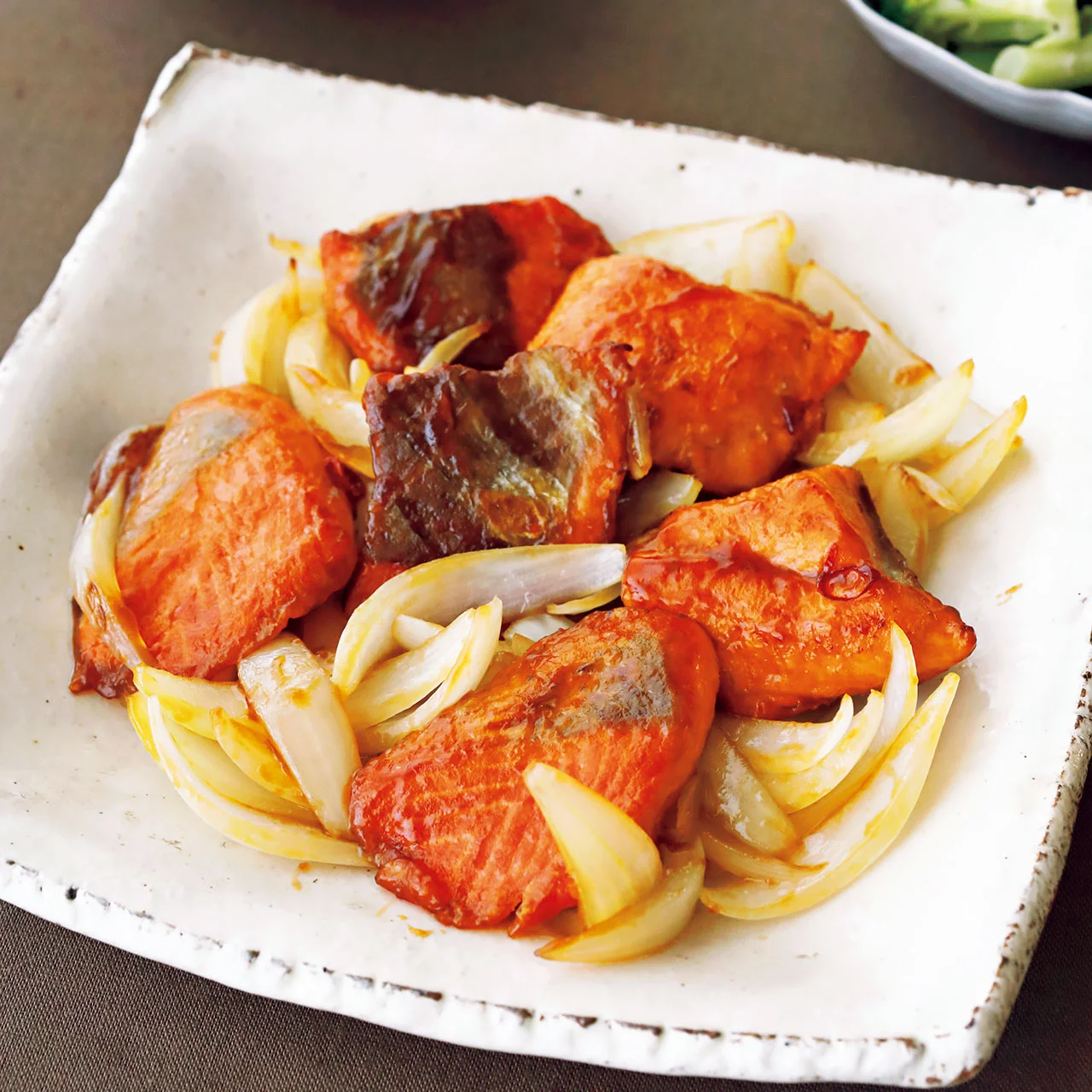 鮭と玉ねぎの甘辛焼き