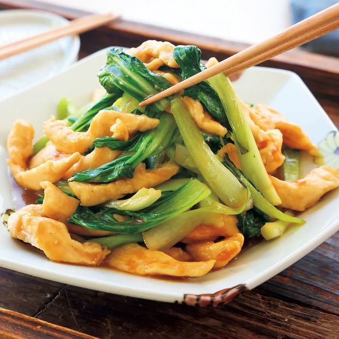 とりとチンゲンサイのチンジャオ風