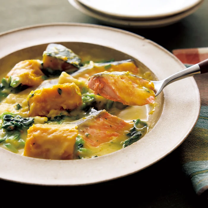 鮭のレンチンクリームあんかけ