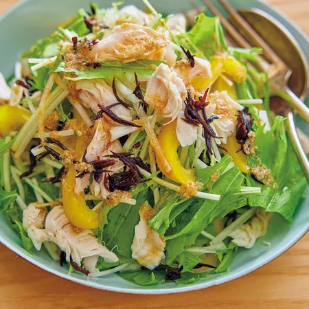 ささ身とシャキシャキ野菜のごまドレサラダ