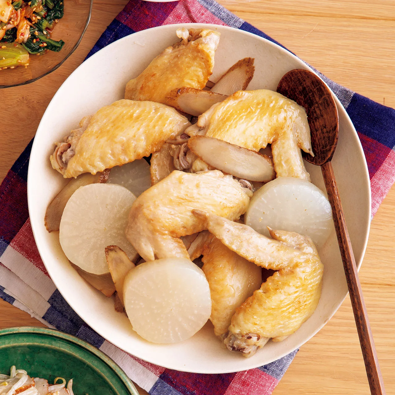 手羽先と大根のコクうま煮込み