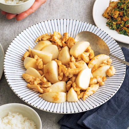 たたきささ身と皮ごとかぶの甘辛炒め