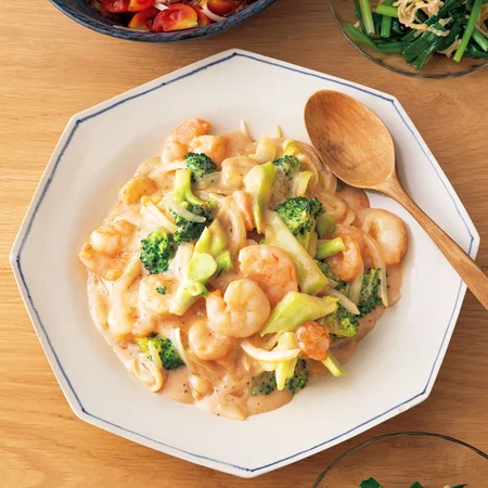 えびとブロッコリーのオイスタークリームソース