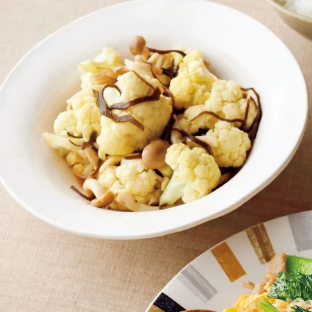 カリフラワーの塩昆布あえ