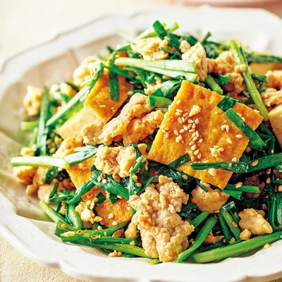 ひき肉と厚揚げのにら炒め