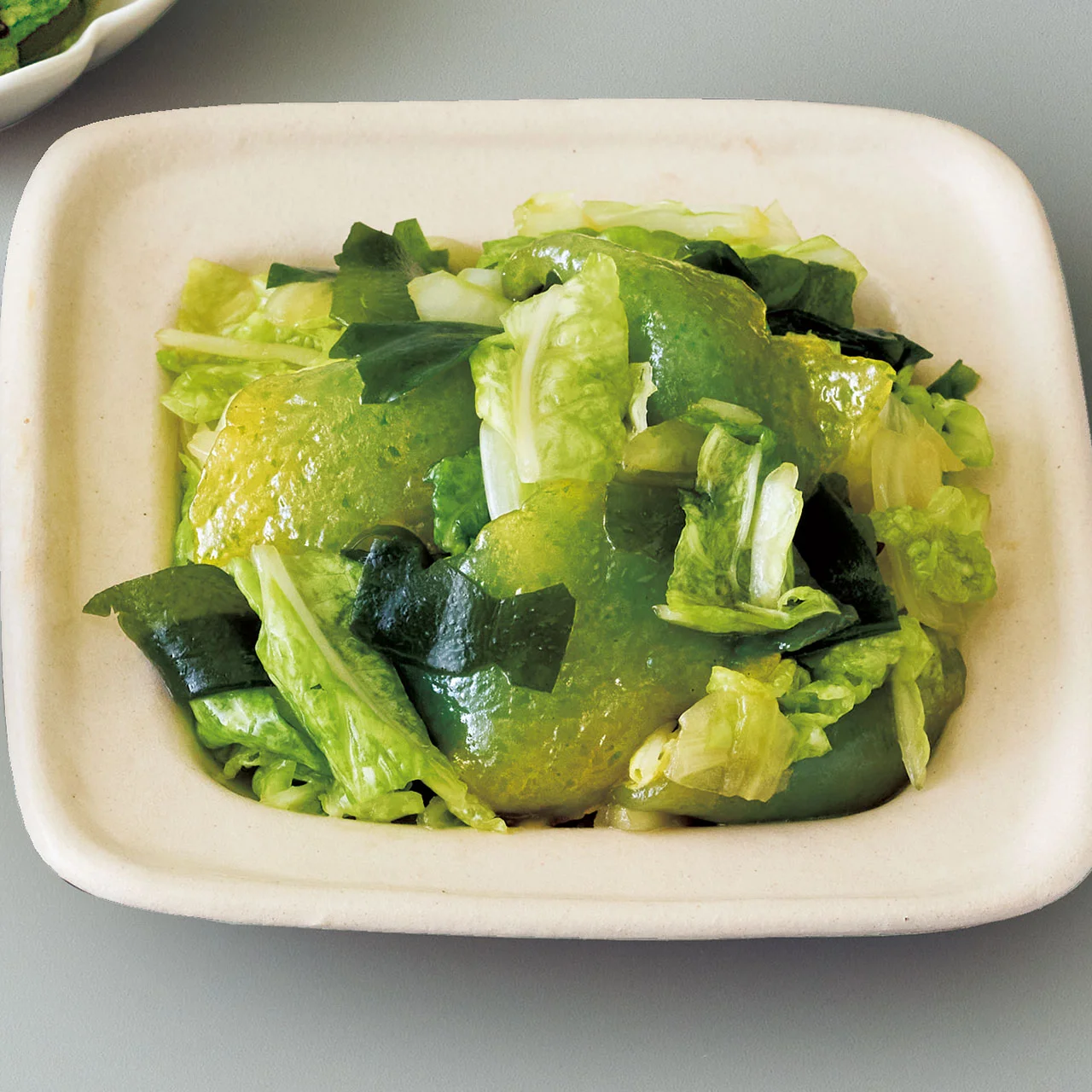 刺し身こんにゃくと白菜の中華サラダ