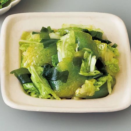 刺し身こんにゃくと白菜の中華サラダ