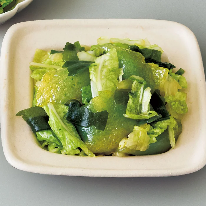 刺し身こんにゃくと白菜の中華サラダ