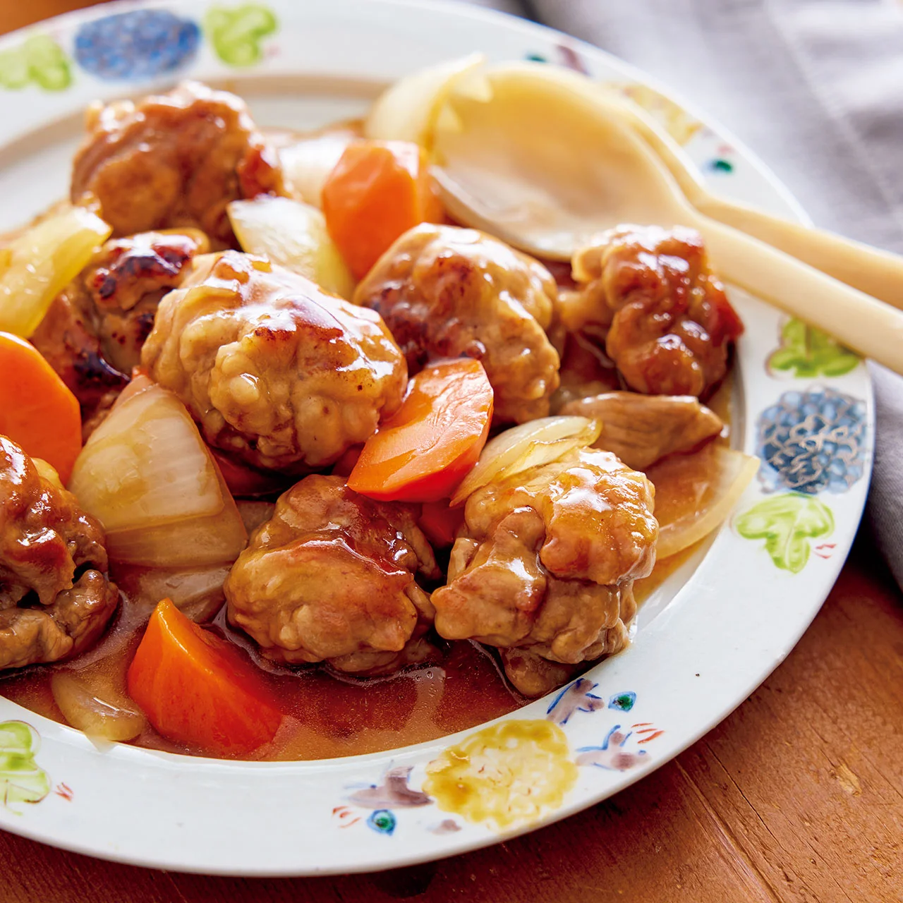 豚こまだんごの酢豚