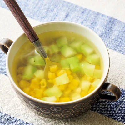 ブロッコリーの茎とコーンのスープ