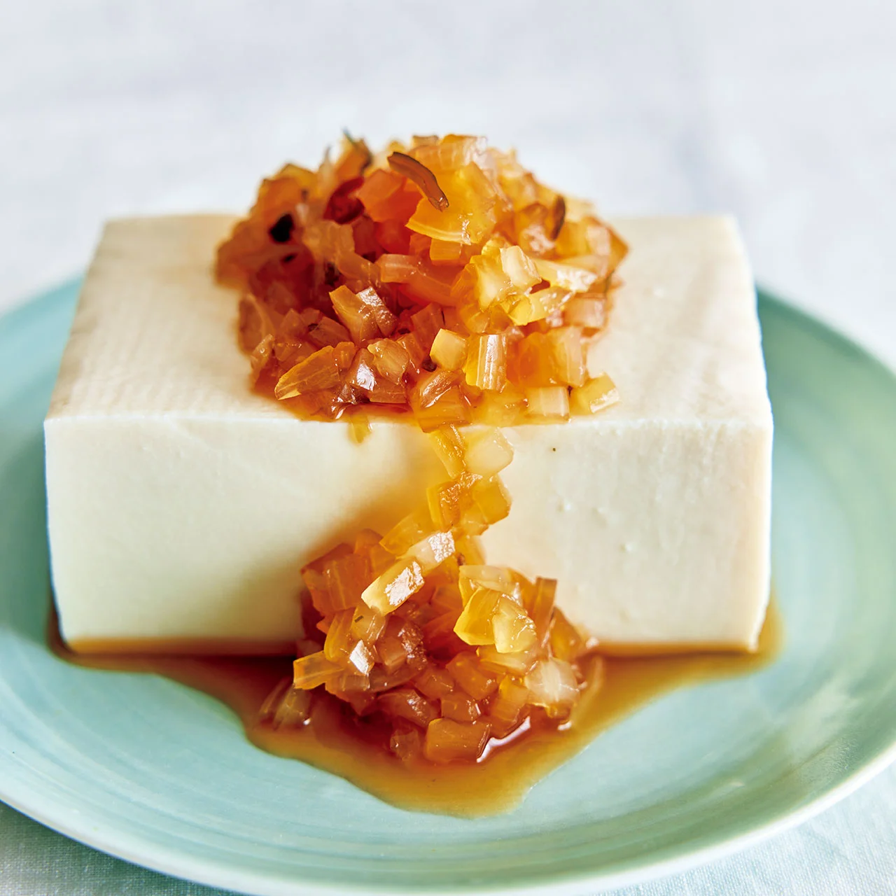 玉ねぎの塩昆布漬けの冷ややっこ