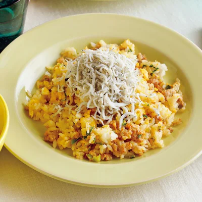 「ひき肉とかぶの葉の焼きめししらすのせ」の献立