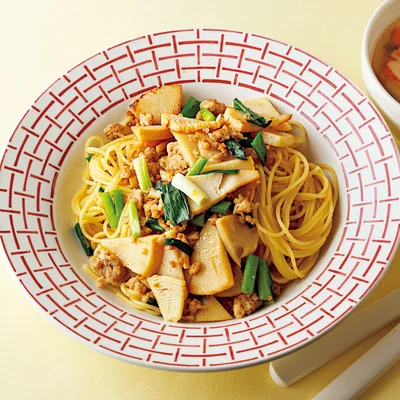 「ひき肉とたけのこの和風パスタ」の献立
