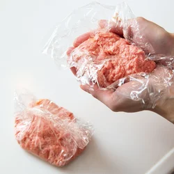 ラップで包んで丸める