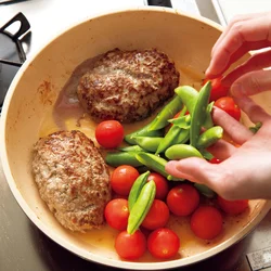 蒸し焼きにする