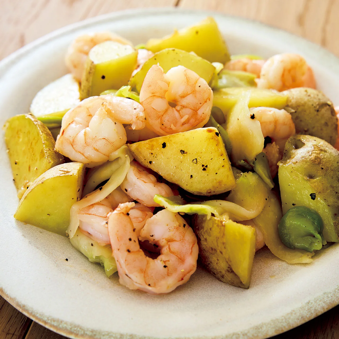 新じゃがとえびとザーサイの炒め