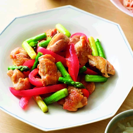 とり肉とアスパラのオイスター炒め