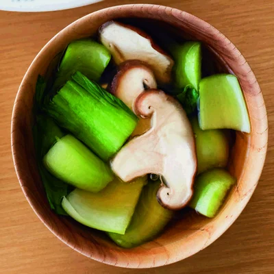 しいたけとチンゲンサイのすまし汁