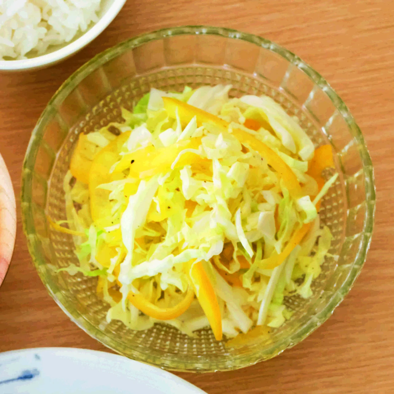 キャベツとパプリカのコールスロー