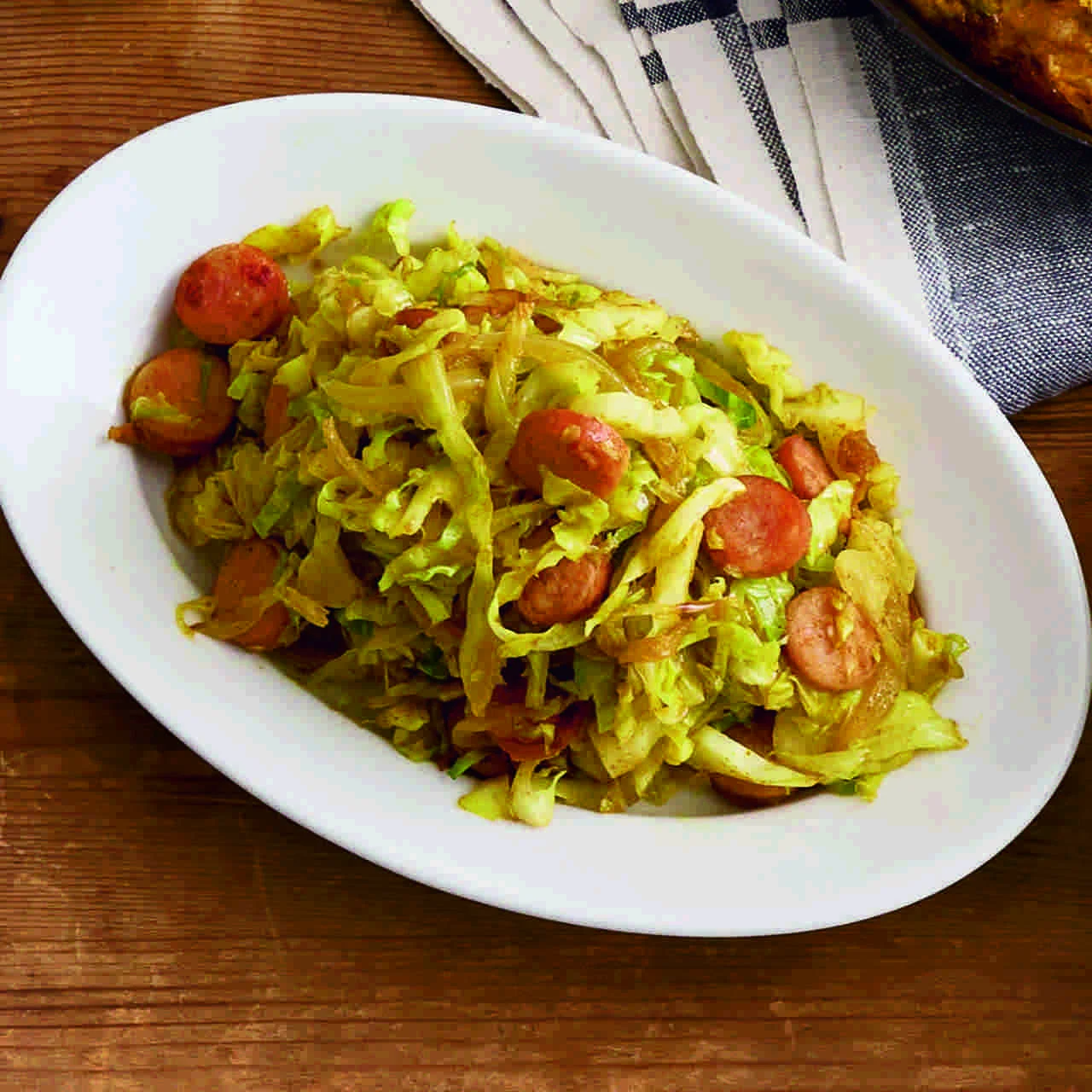 キャベツとソーセージのカレーマリネ