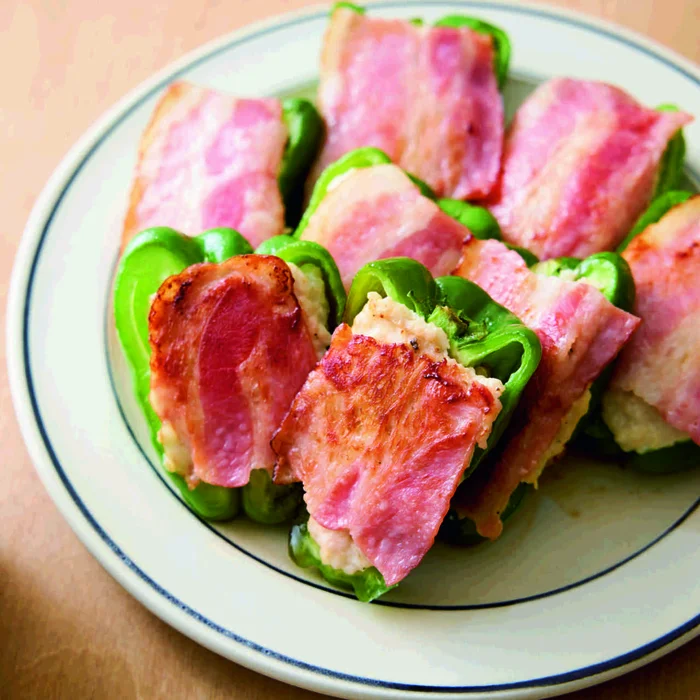 ピーマンの肉詰め