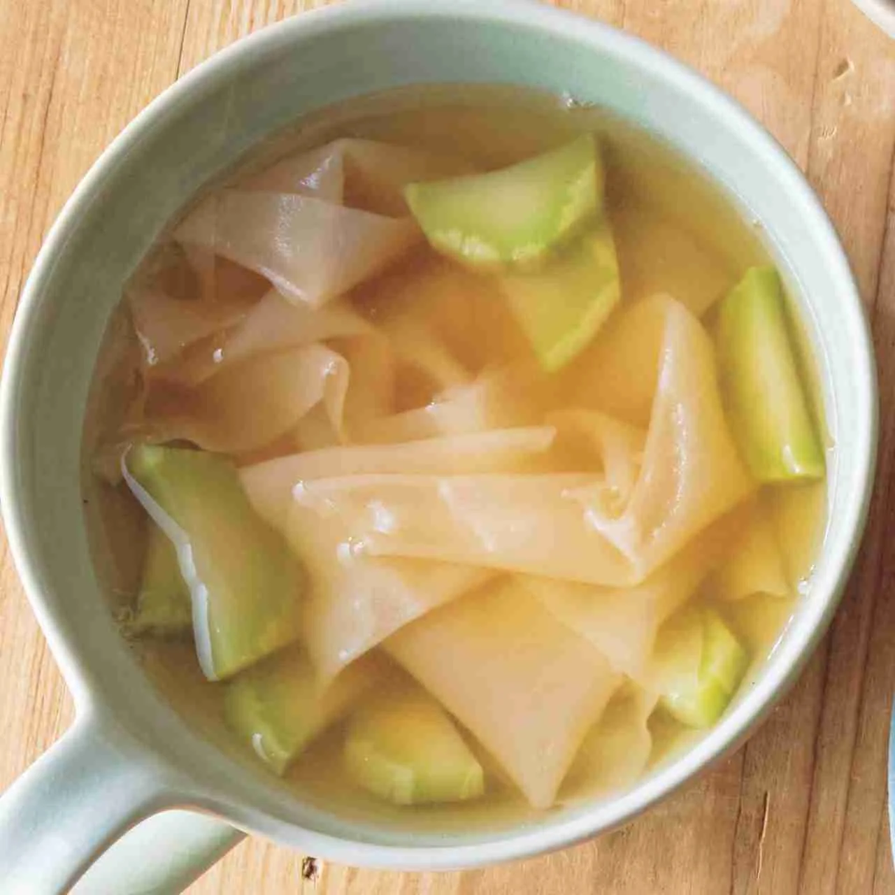 ワンタン風中華スープ