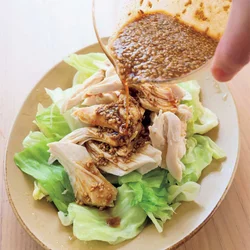 ごまだれをかける
