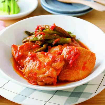 とり肉のフレッシュトマト煮