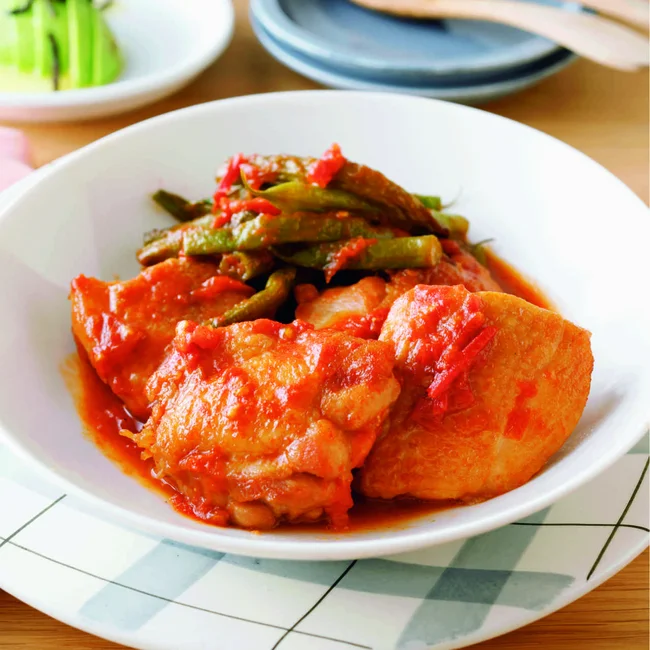 とり肉のフレッシュトマト煮