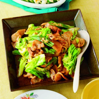 「豚肉とオクラの回鍋肉（ホイコーロー）風」の献立