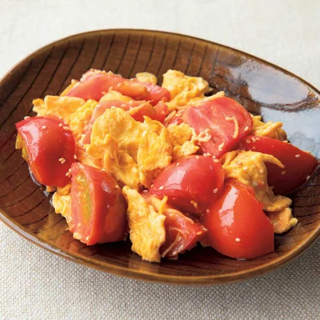 トマトと卵のしょうが炒め