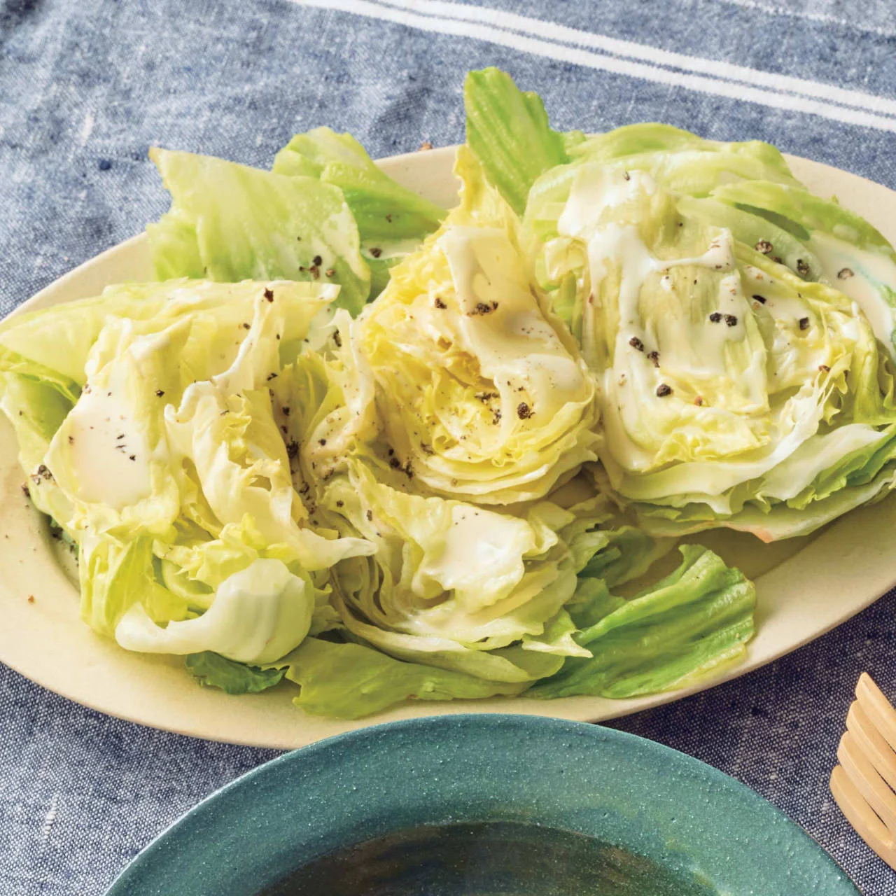 レンジレタスのホットサラダ