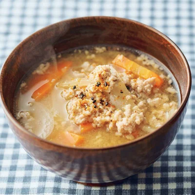 そぼろ豚汁