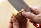 栗の皮のむき方(一般的なむき方(3)の画像