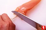 とり肉のささ身の特徴と基本の扱い方(ささ身の下ごしらえ(1)の画像