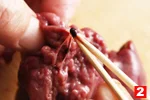 とり肉のレバーの特徴と基本の扱い方(レバーの下ごしらえ(2)の画像