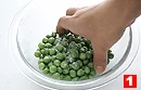 グリーンピースの基本の扱い方(ゆでる(1)の画像