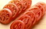 トマトの切り方(輪切りの画像